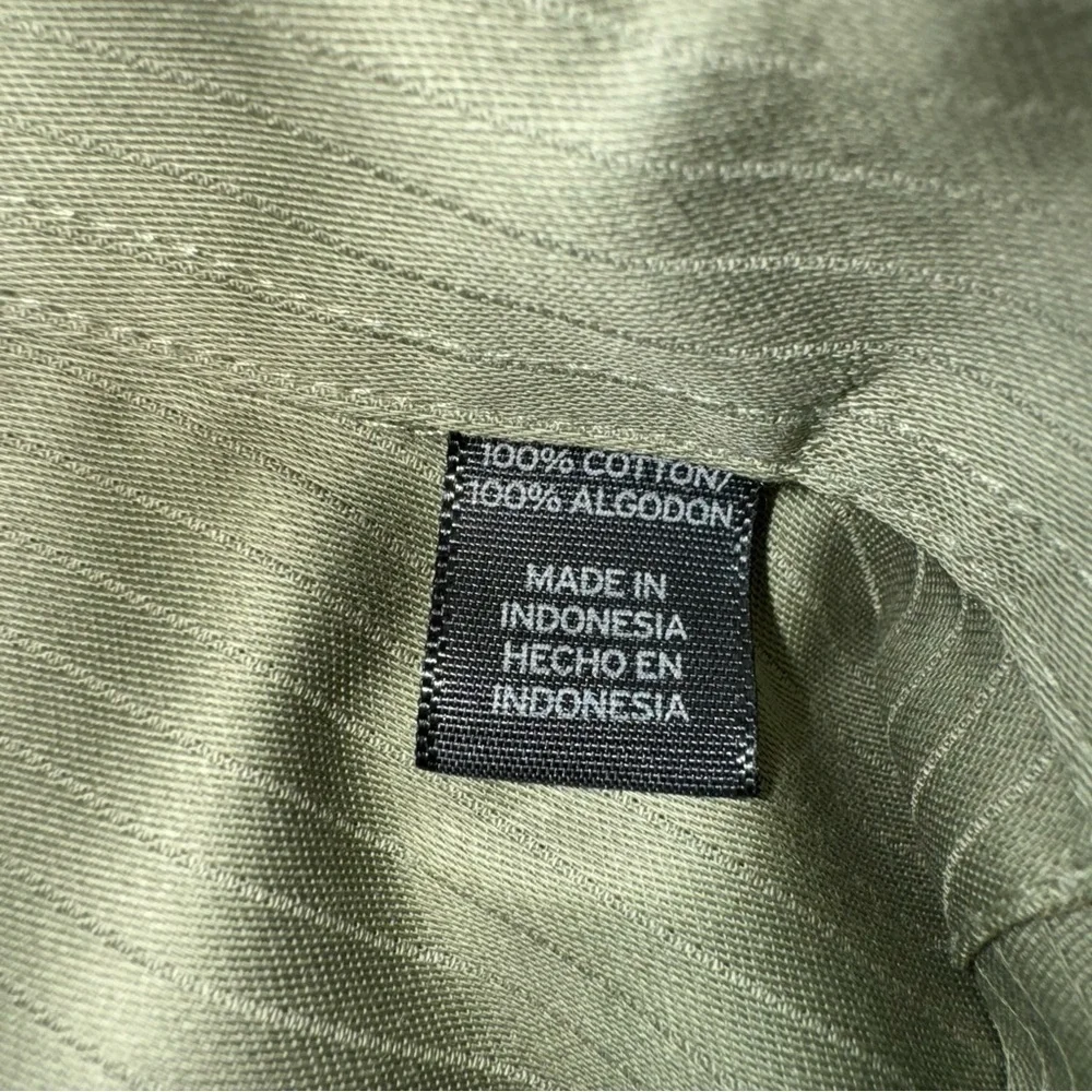 Perry Ellis Portfollio Men’s Dress Shirt Size 15.5-32/33 Green Wrinkle Free